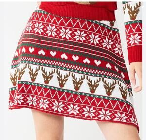 Born Famous Women Christmas Holiday Snowflake/Reindeer Sweater Mini Skirt Sz.Med